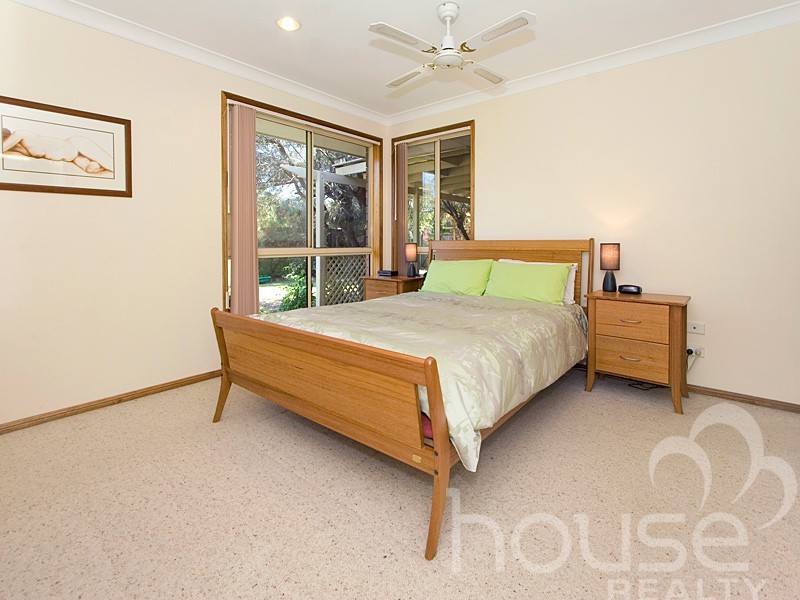 24 Crestwood Place, Moggill QLD 4070