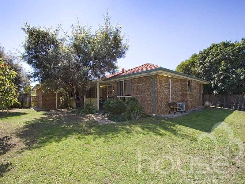 24 Crestwood Place, Moggill QLD 4070