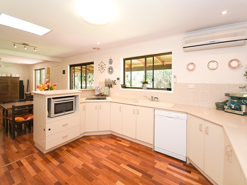 31 Kindra Avenue, Karana Downs QLD 4306