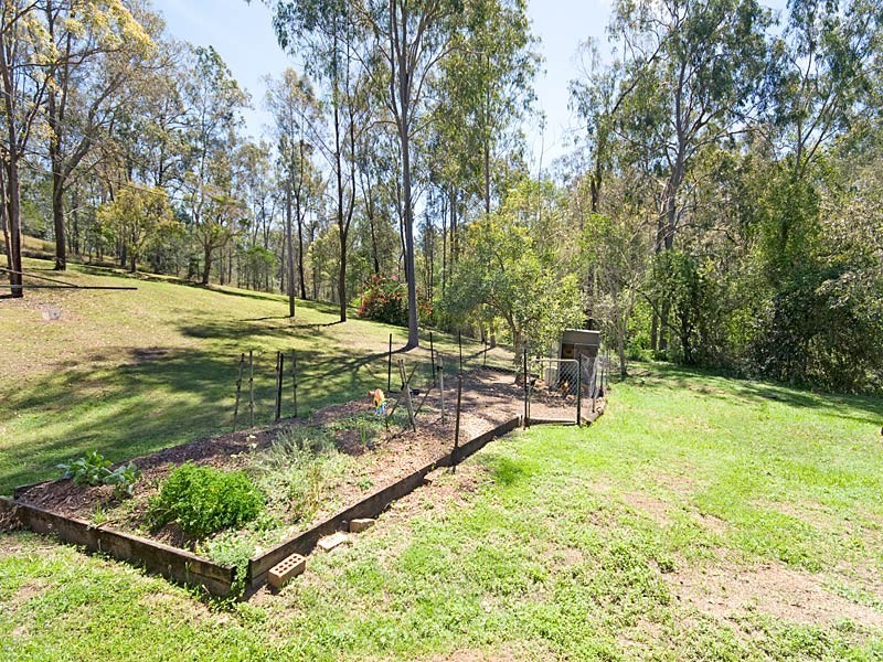 31 Kindra Avenue, Karana Downs QLD 4306