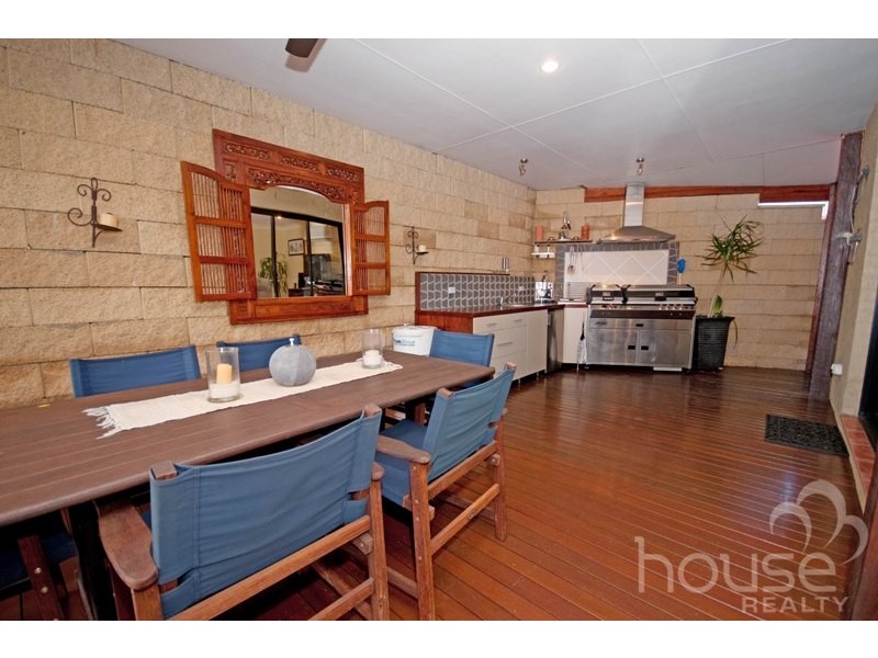 62 Gibson Crescent, Bellbowrie QLD 4070