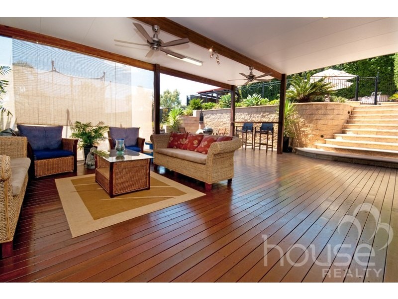 62 Gibson Crescent, Bellbowrie QLD 4070