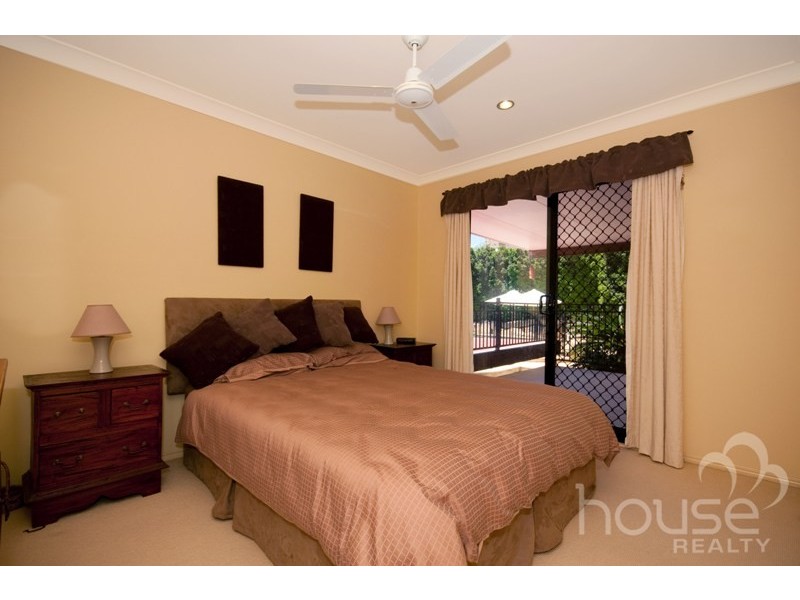 62 Gibson Crescent, Bellbowrie QLD 4070