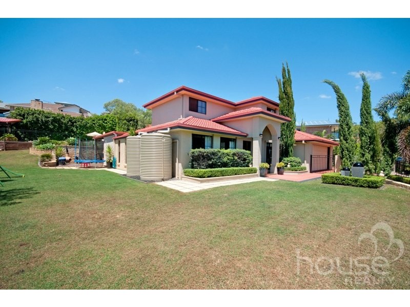 62 Gibson Crescent, Bellbowrie QLD 4070