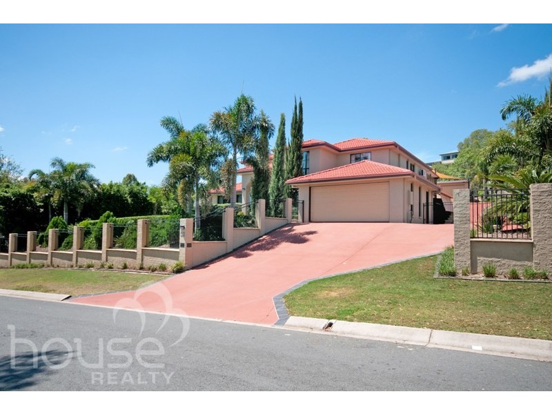 62 Gibson Crescent, Bellbowrie QLD 4070
