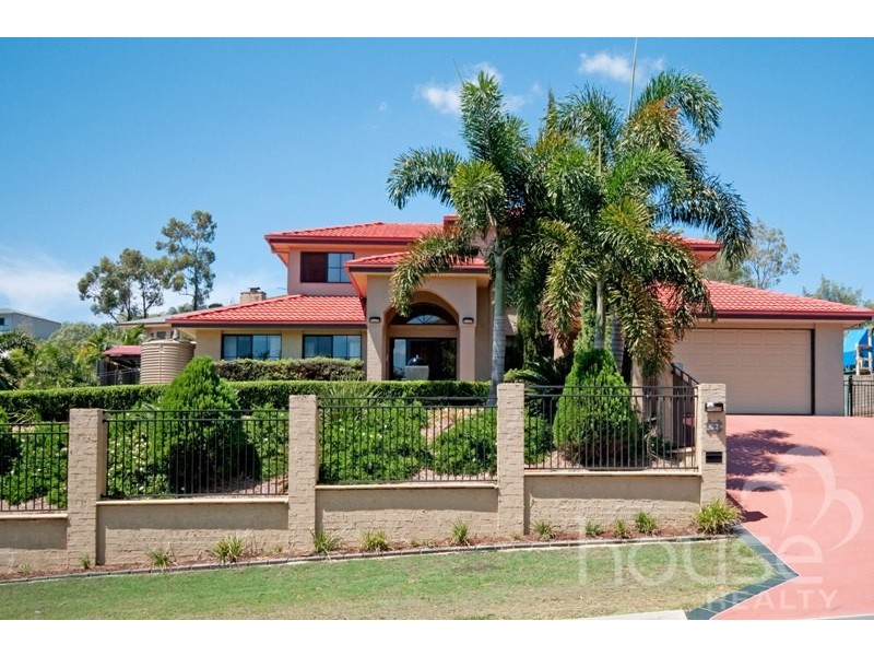 62 Gibson Crescent, Bellbowrie QLD 4070