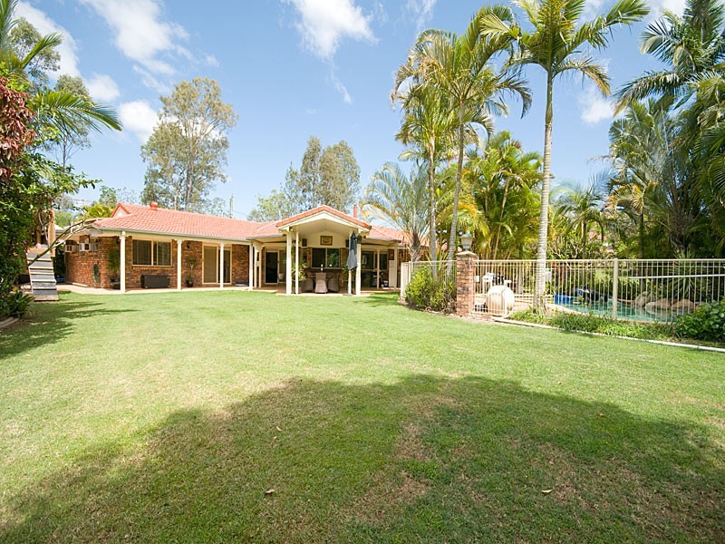 30 Balmoral Grove, Karalee QLD 4306