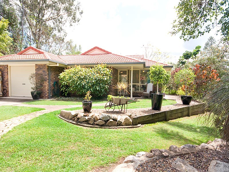 30 Balmoral Grove, Karalee QLD 4306