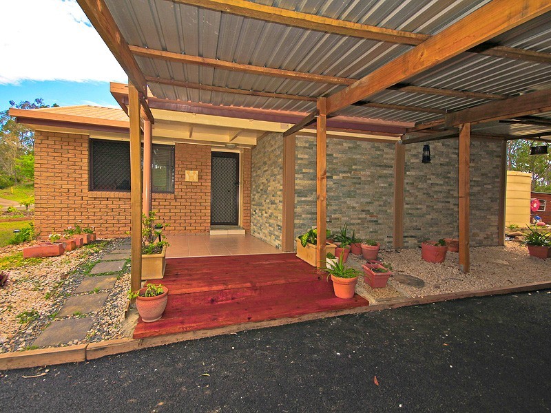 2 Merimbah Close, Karana Downs QLD 4306