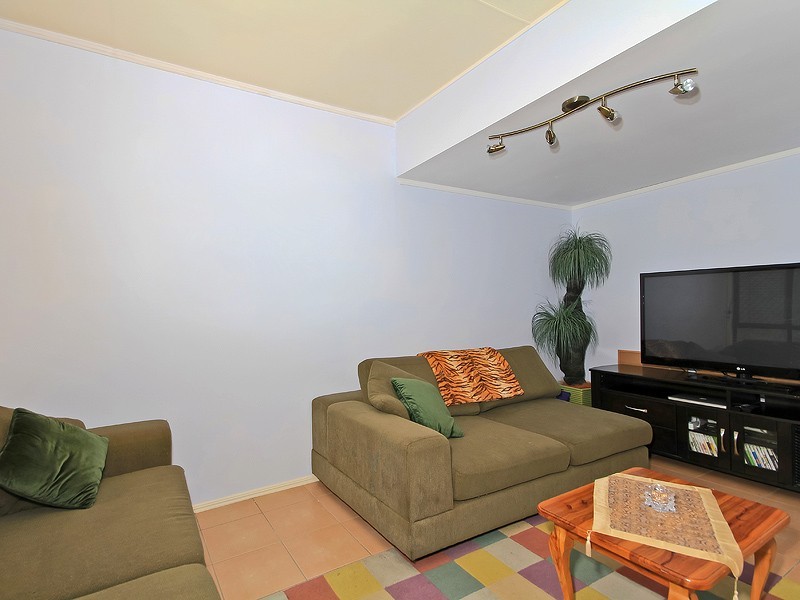 2 Merimbah Close, Karana Downs QLD 4306