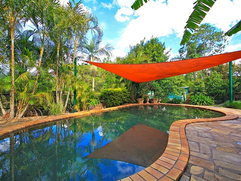 35 Carinya Crescent, Karana Downs QLD 4306