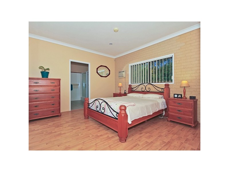 48 Coreen Court, Karana Downs QLD 4306