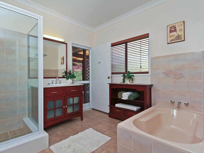48 Coreen Court, Karana Downs QLD 4306
