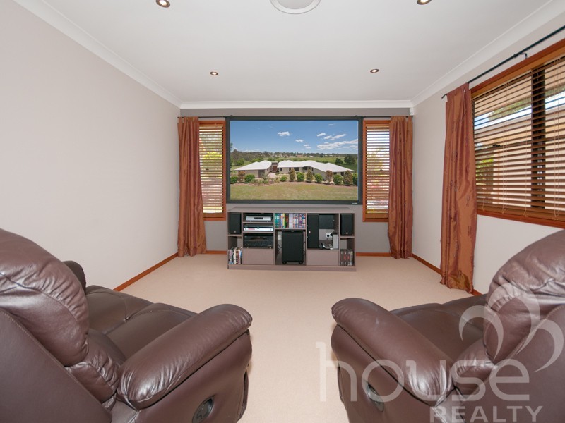 25 Lintrose Terrace, Karalee QLD 4306