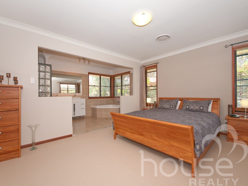 25 Lintrose Terrace, Karalee QLD 4306