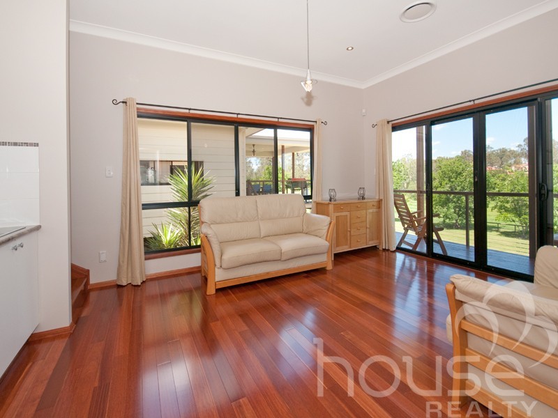 25 Lintrose Terrace, Karalee QLD 4306