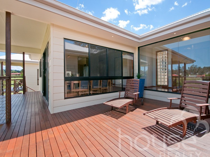 25 Lintrose Terrace, Karalee QLD 4306