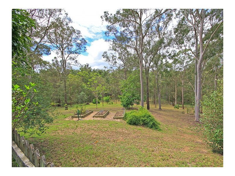 24 Powells Road, Karana Downs QLD 4306