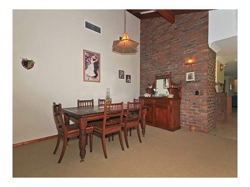 24 Powells Road, Karana Downs QLD 4306