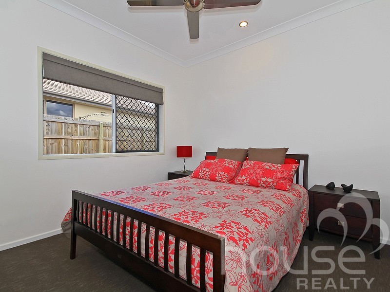 15 Stacey Close, Moggill QLD 4070