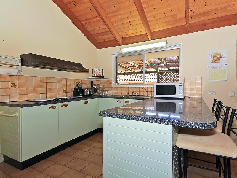 15 Karri Avenue, Karana Downs QLD 4306