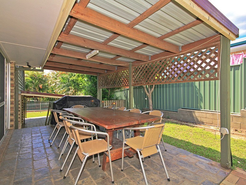 15 Karri Avenue, Karana Downs QLD 4306
