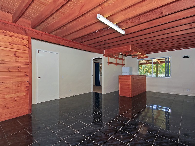 15 Karri Avenue, Karana Downs QLD 4306