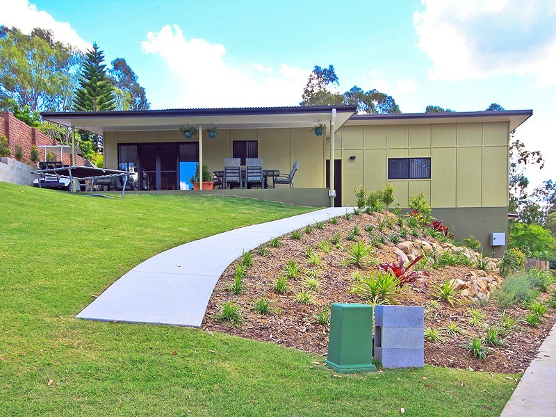 4 Pinehurst Court, Karana Downs QLD 4306