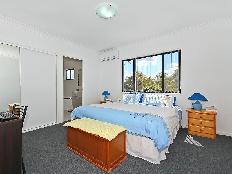 4 Pinehurst Court, Karana Downs QLD 4306