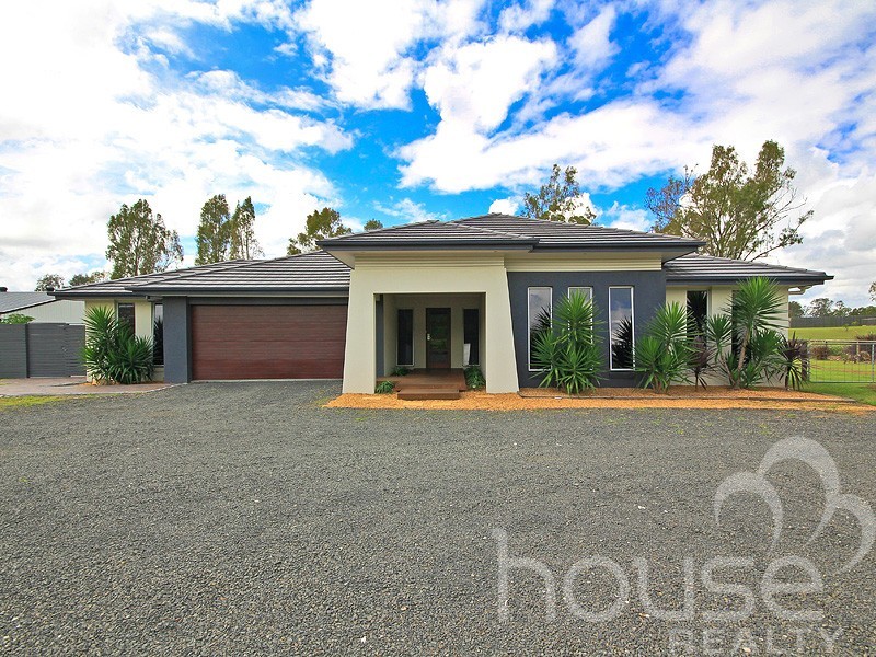 8 Kallatina Terrace, Karalee QLD 4306