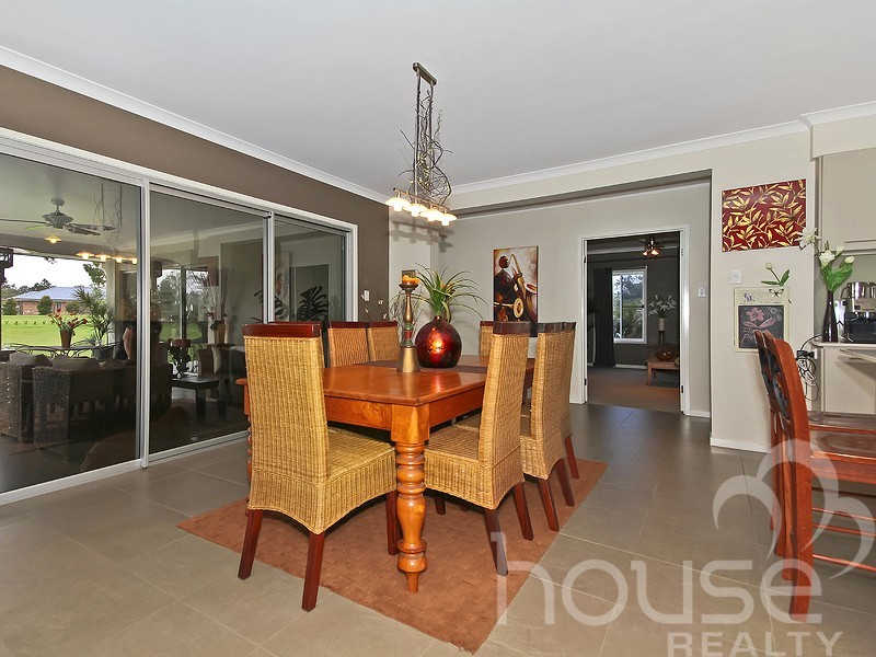 8 Kallatina Terrace, Karalee QLD 4306