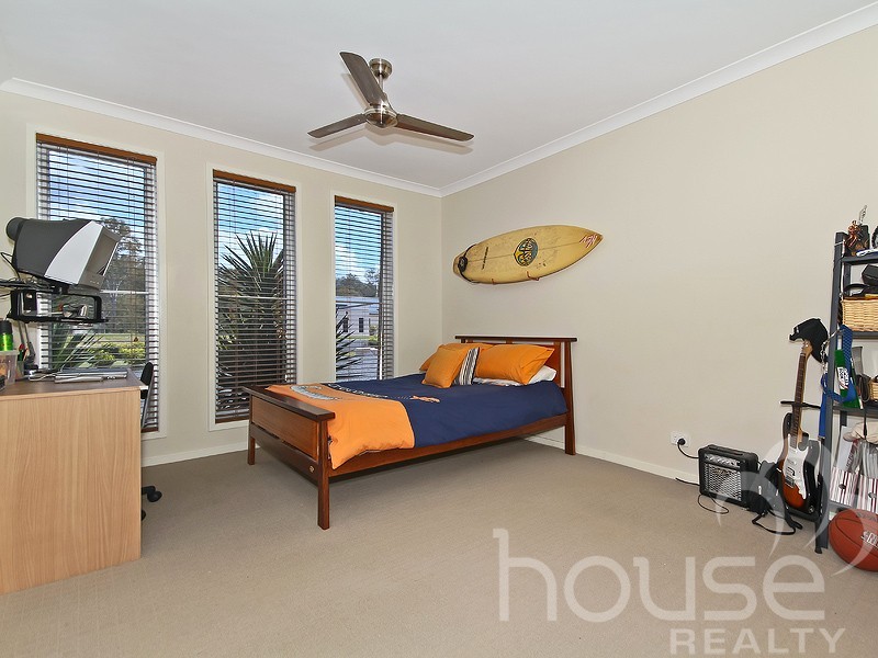 8 Kallatina Terrace, Karalee QLD 4306
