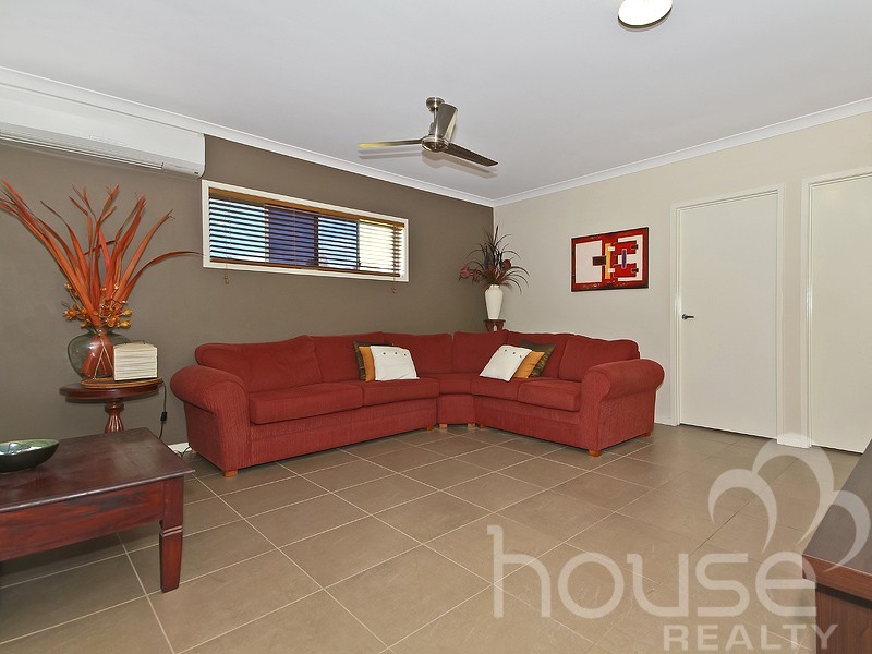 8 Kallatina Terrace, Karalee QLD 4306