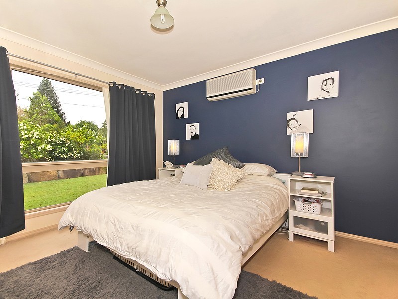 7 College Road, Karana Downs QLD 4306