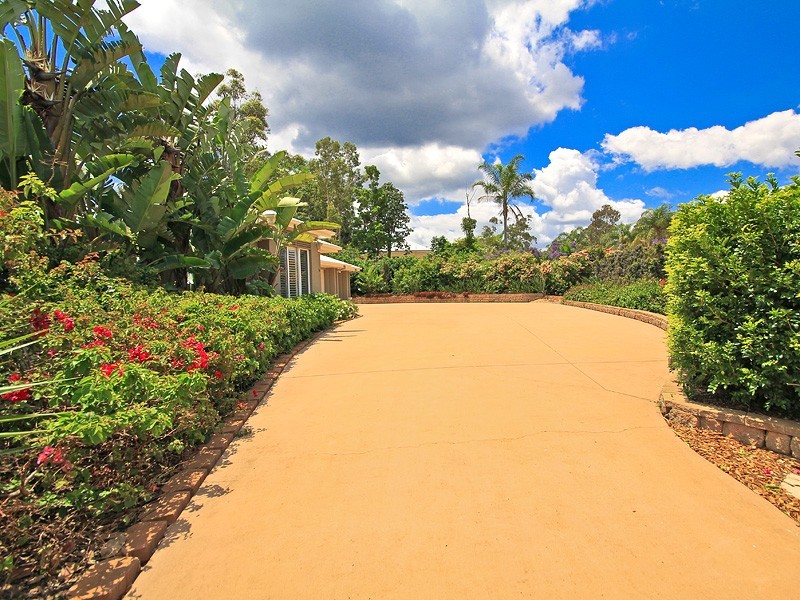 38 Aringa Crescent, Karana Downs QLD 4306