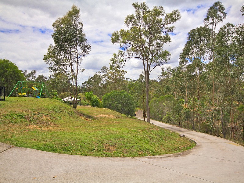 15-17 Craswell Court, Chuwar QLD 4306