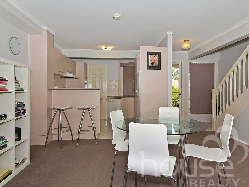 4/302 College Road, Karana Downs QLD 4306