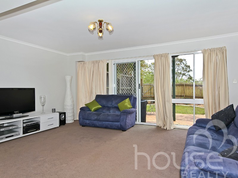 4/302 College Road, Karana Downs QLD 4306