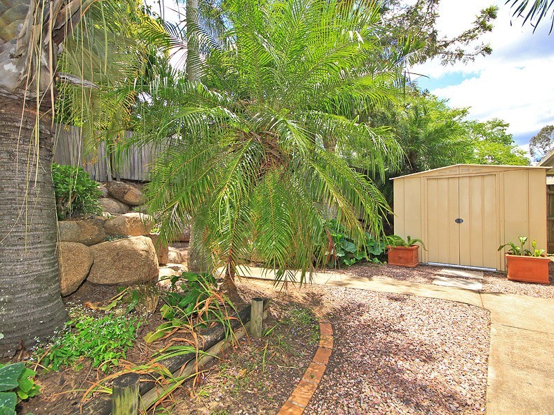 6 Oakmont Grove, Karana Downs QLD 4306