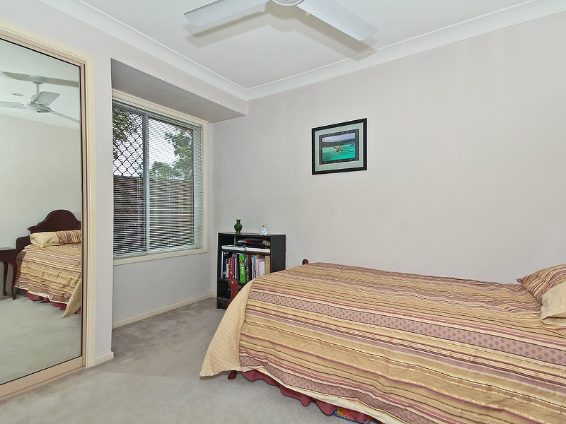 6 Oakmont Grove, Karana Downs QLD 4306
