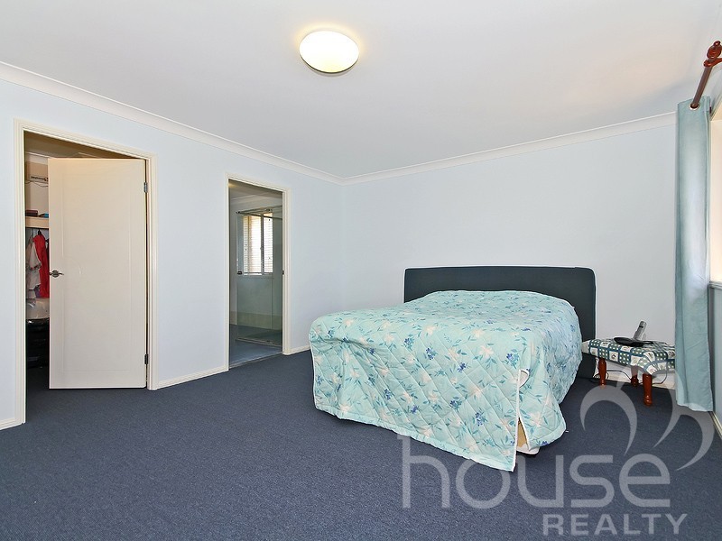 4 Fryer Close, Bellbowrie QLD 4070