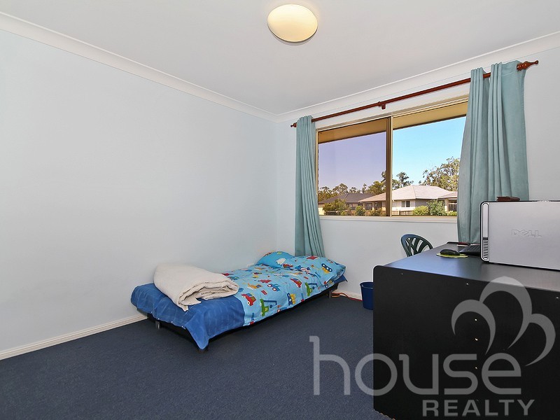 4 Fryer Close, Bellbowrie QLD 4070