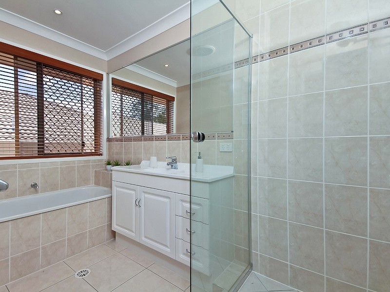 12 Greygum Place, Bellbowrie QLD 4070