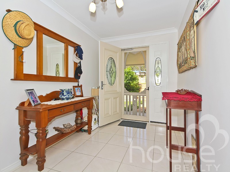 31 Jack Kerr Court, Mount Crosby QLD 4306