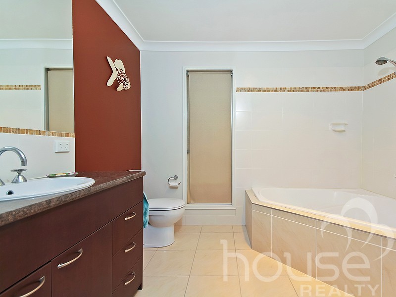 31 Jack Kerr Court, Mount Crosby QLD 4306