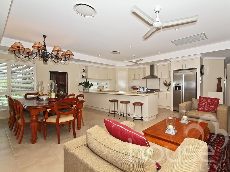 5 Barbara Court, Moggill QLD 4070