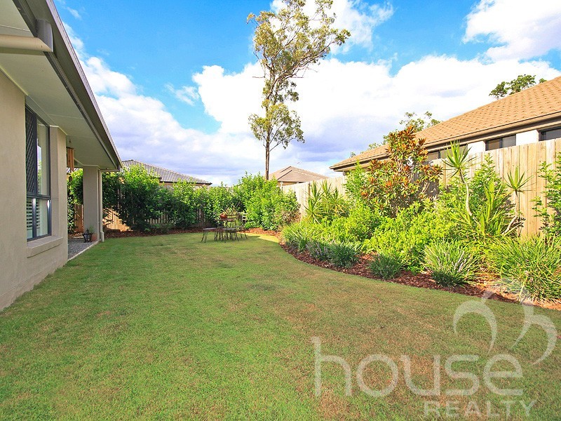 5 Barbara Court, Moggill QLD 4070