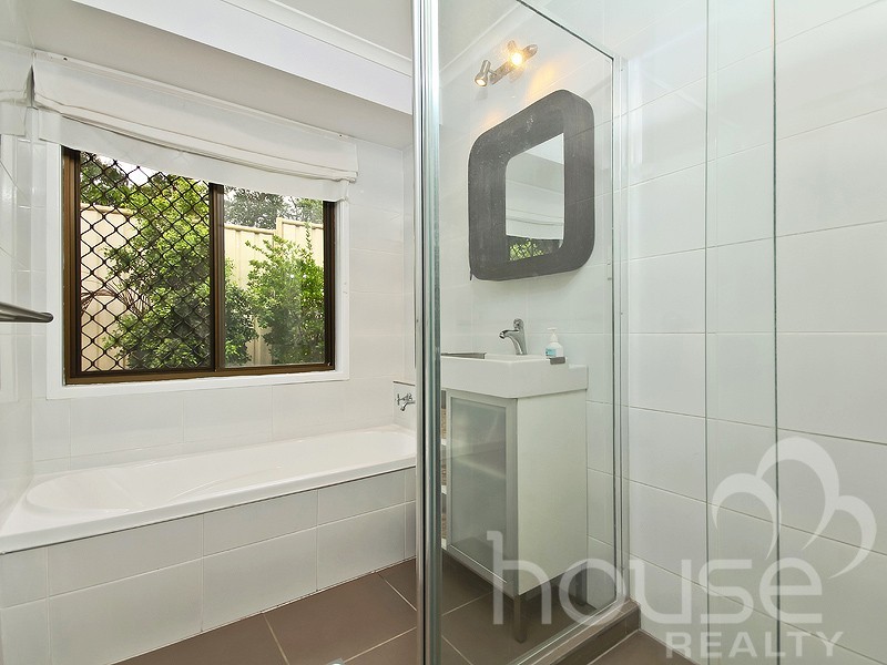 63 Nalya Cresent, Karana Downs QLD 4306