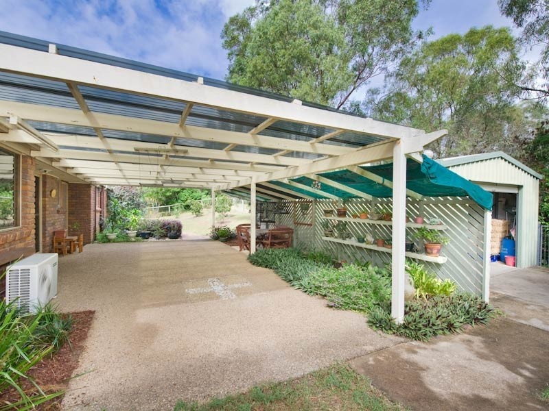 8 Tallarook Court, Karana Downs QLD 4306