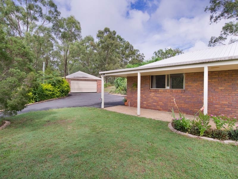 8 Tallarook Court, Karana Downs QLD 4306